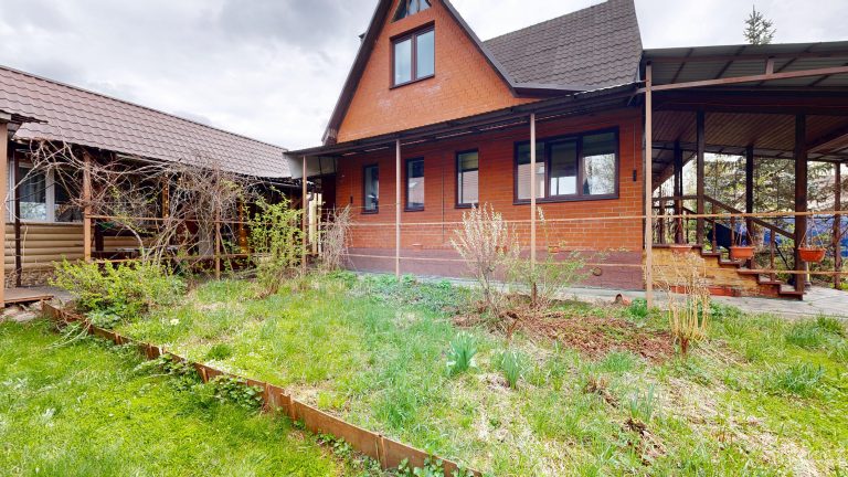 Продается 2-этажный коттедж 530 м² на участке 18 сот. д. Льялово, г.о. Солнечногорск